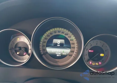 2014 Mercedes-Benz C 300 Sport 4Matic z USA, uszkodzony, nr VIN WDDGF8AB1EG201552